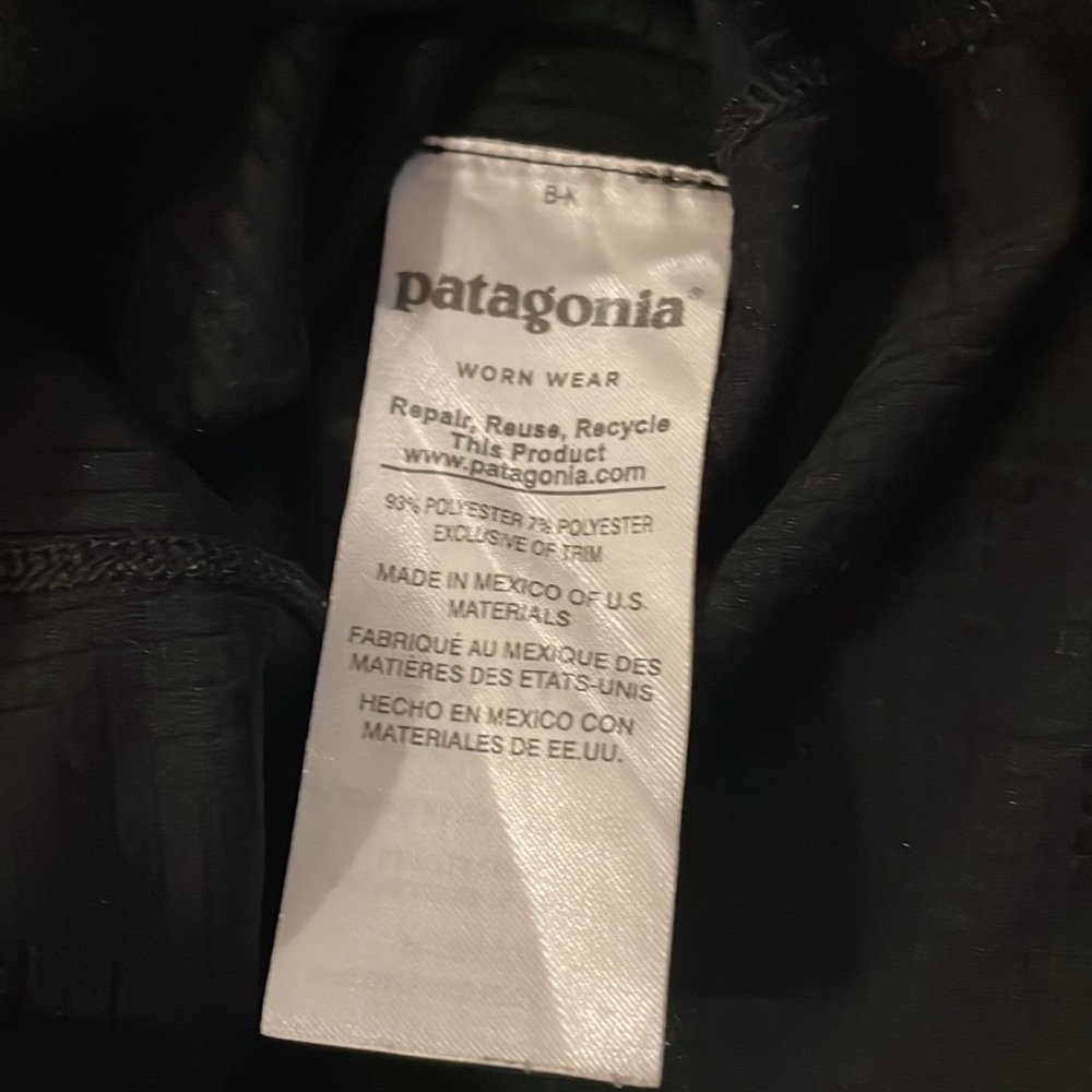 Patagonia Capilene Midweight Baselayer - XS in Black - Picture 4 of 7